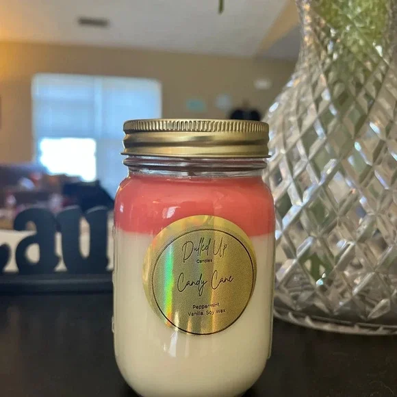 16oz Candy Cane Candle | Peppermint Vanilla Soy Wax Candle | Holiday Scent - Picture 3 of 4